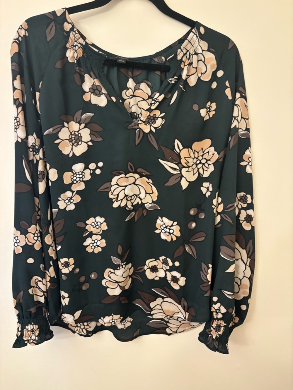 Ann Taylor Factory Dark Green Floral V-Neck Long Sleeve Blouse